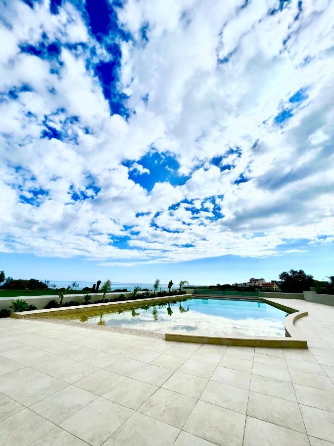Emerald Suites Protaras Exterior photo
