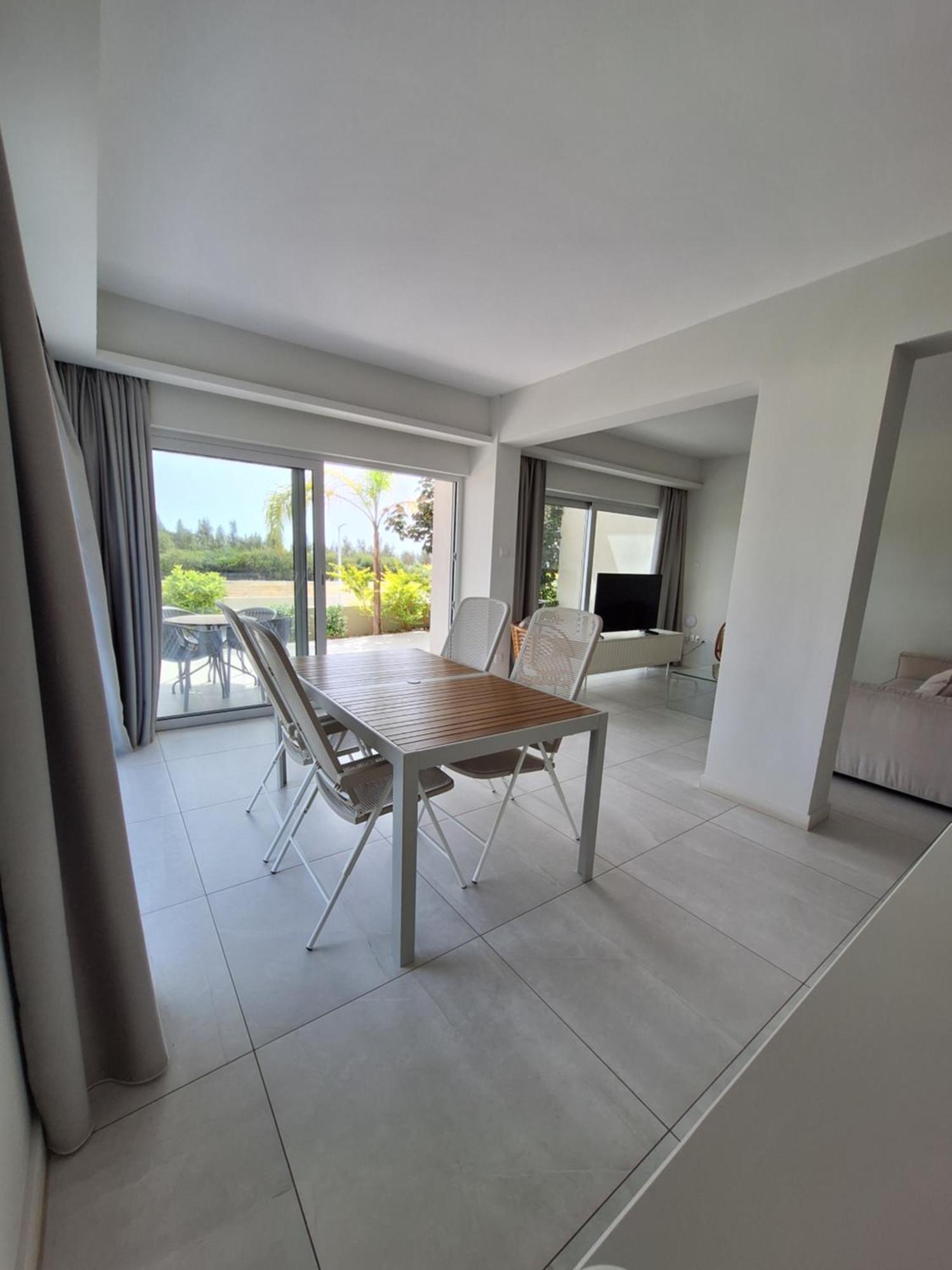 Emerald Suites Protaras Exterior photo