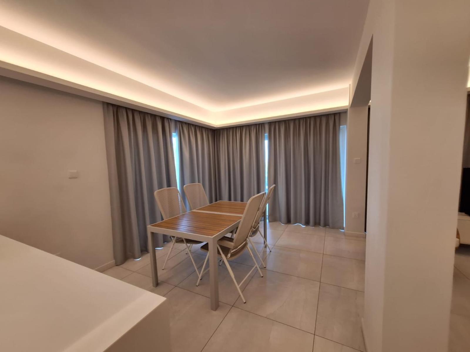 Emerald Suites Protaras Exterior photo