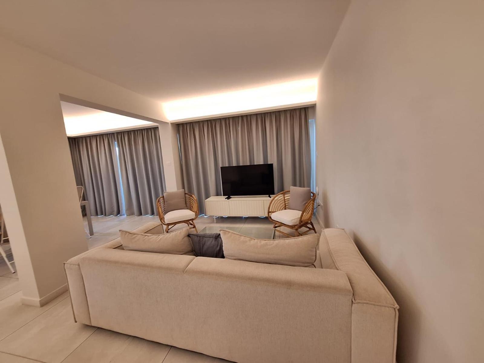 Emerald Suites Protaras Exterior photo