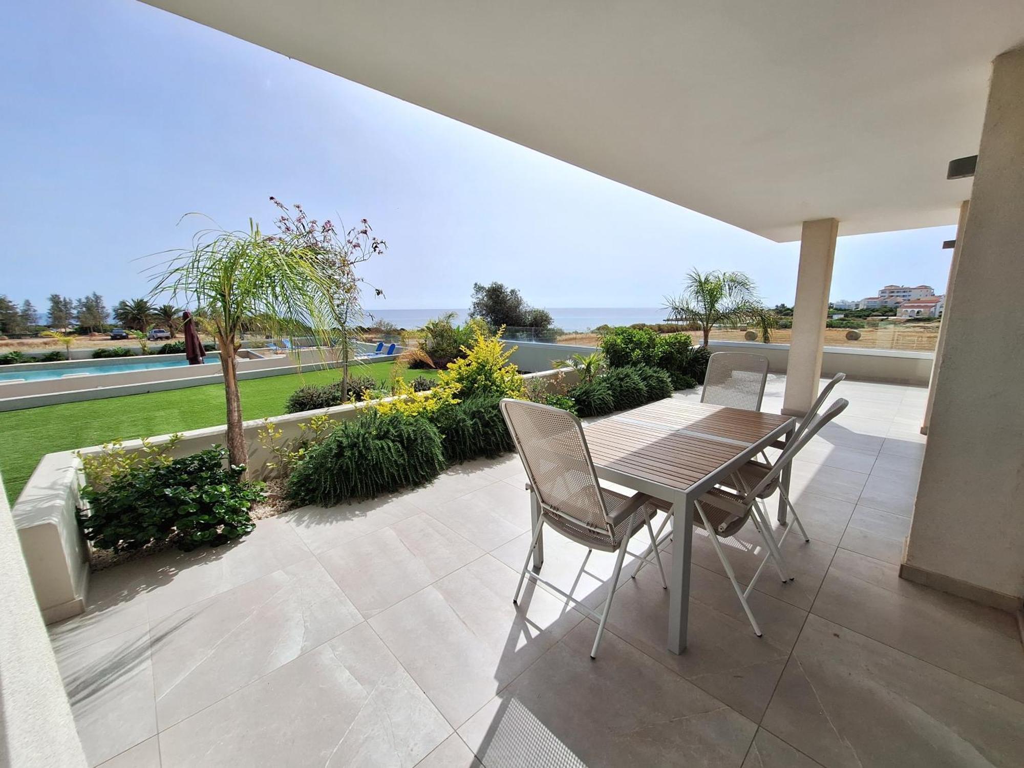 Emerald Suites Protaras Exterior photo